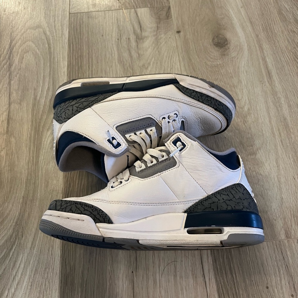 Back to school. Jordan 3 midnight navy